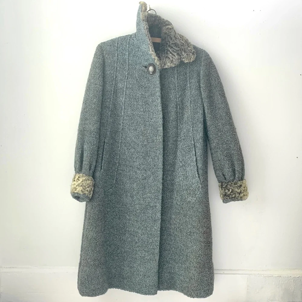 vintage 50s/60s wool boucle long winter coat with curly wool shearling trim - Picture 7 of 9
